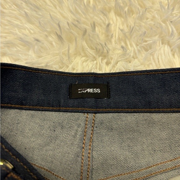 Express Jeans High Rise Mom Jeans Express Mom Jeans High Rise Jeans - Picture 4 of 7